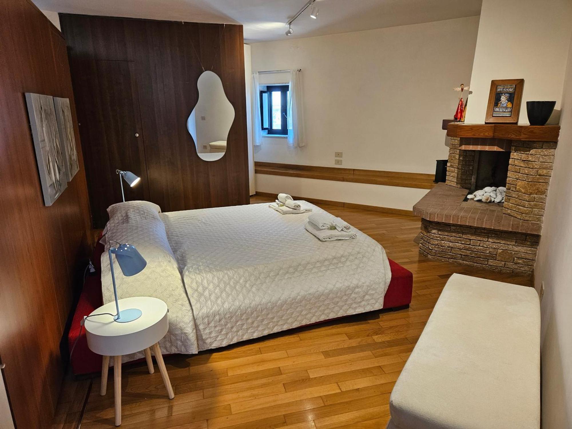 Ciaobari Apartment - Elegant 4 Bedrooms In The Heart Of Old Town Exterior photo